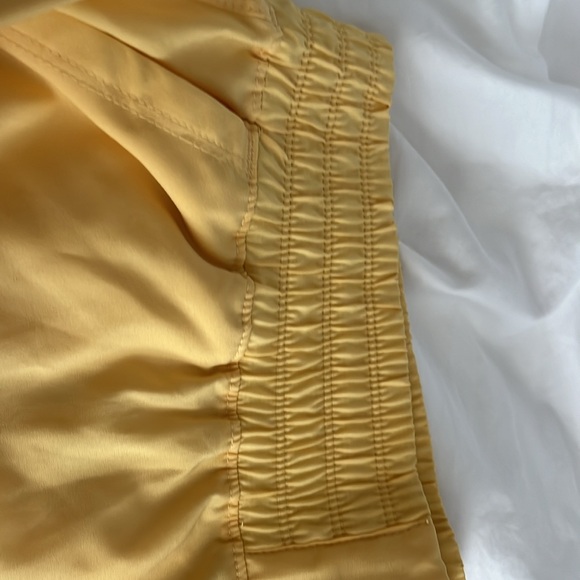 Very cute yellow shorts from Old Navy active. - Picture 4 of 6